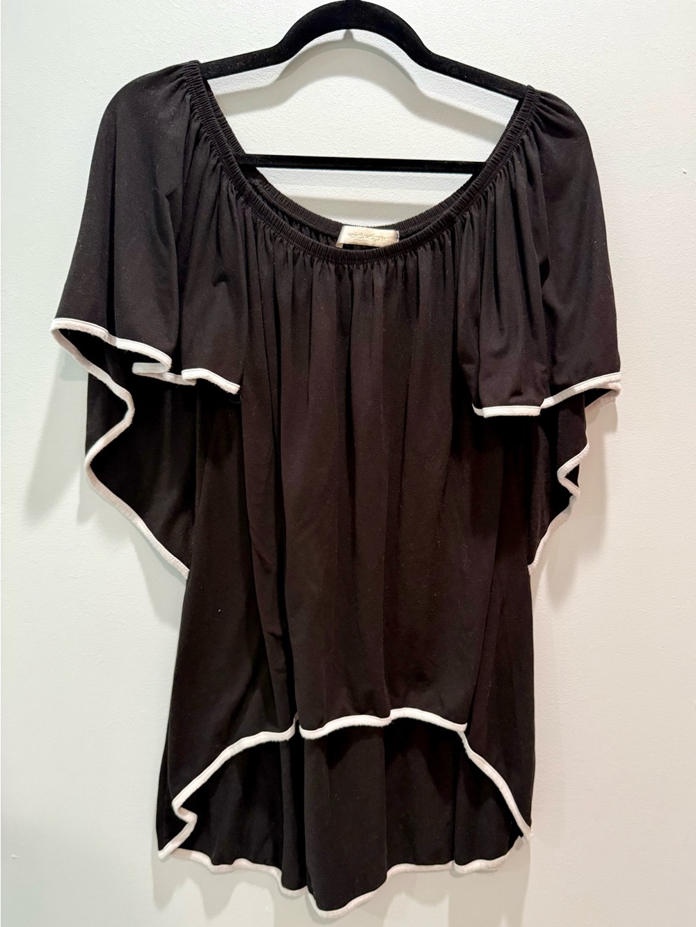Eldridge Black Flutter Sleeve Tunic Top White Contrast Trim Size M